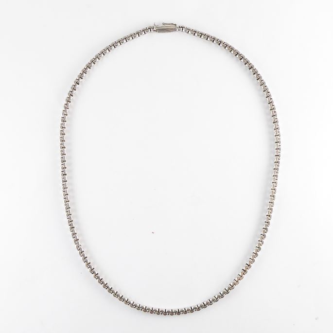 Art Deco white gold facetted chain necklace by Boucheron Paris, | MasterArt